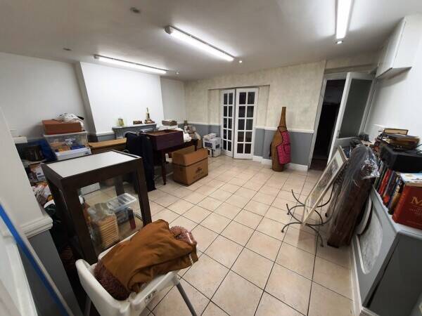 CAFÉ/COFFEE SHOP & DELI WITHIN AFFLUENT WEST LONDON TOWN Photo 8