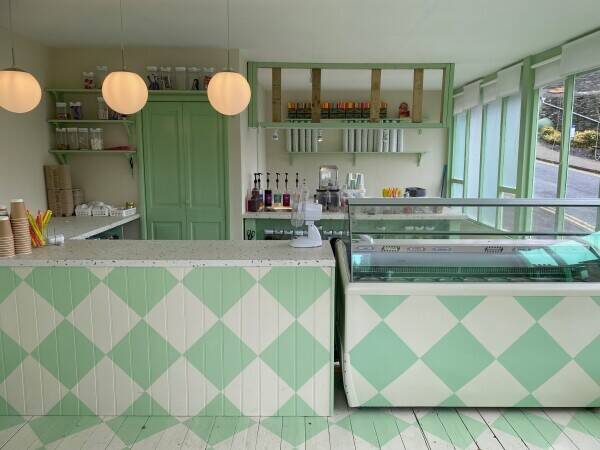 The Chalet, Victoria Road, Windermere Photo 8