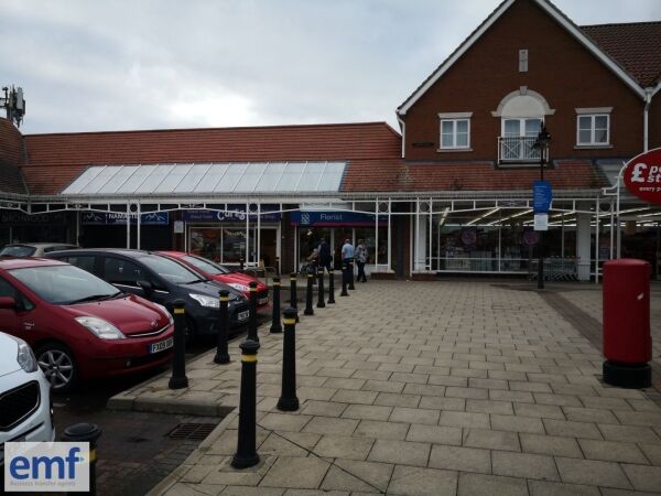 NEWSAGENTS & POST OFFICE Photo 8