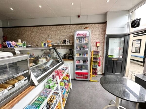Leasehold Sandwich Bar Takeaway Located In Rugby Town Centre Photo 8