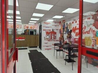 Leasehold Staff Run Fully Fitted Fried Chicken Shop for Sale in London Photo 5