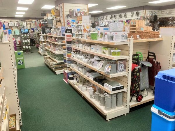 HOME & GARDEN STORE Photo 7
