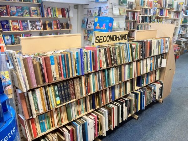 BOOKSHOP Photo 8