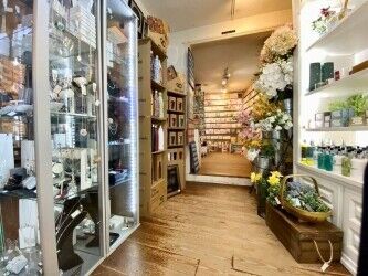 GIFT & CARD SHOP Photo 8