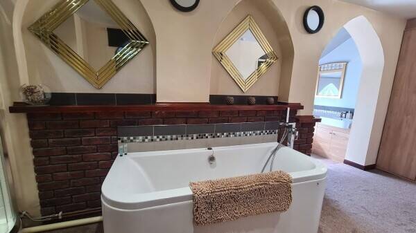 Freehold Pub & Restaurant, Bayside Location, Somerset Photo 8