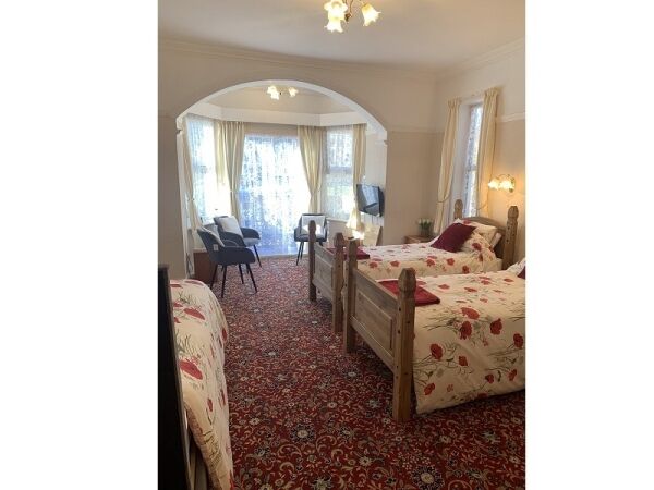 Well presented Guest House in Skegness for sale Photo 8