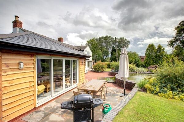 Kennels & Cattery - Worcestershire Photo 8