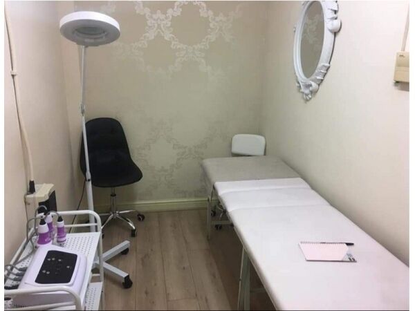 Well established tanning salon for sale Photo 8