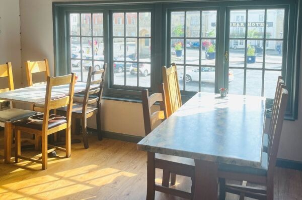 Licenced Cafe - Devizes Photo 8