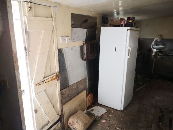 Investment Property / A3 Licence / Fish & Chip + Accommodation Photo 8