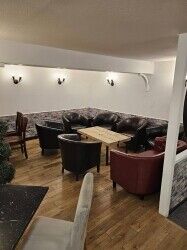 The County Hotel occupies a prominent location on the High Street of the historical town of Selkirk. Photo 8