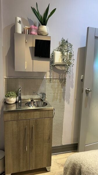 Cosmetic Tattoo & Aesthetics Clinic - Manchester Photo 8