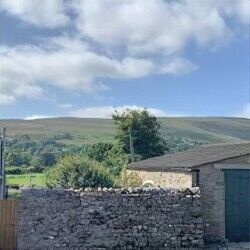 YORKSHIRE DALES- VILLAGE PUB Photo 8