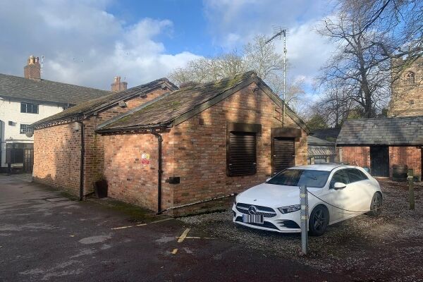 Modern Beauty Salon - Cheshire Photo 8