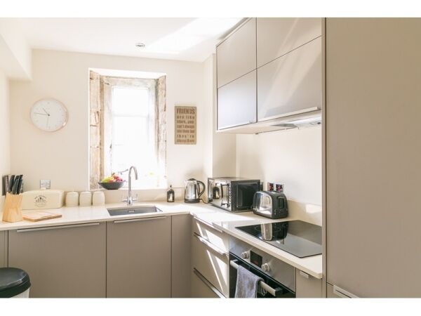 Beautifully Presented Holiday Letting For Sale Photo 8