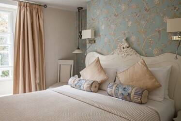 OXFORDSHIRE/GLOUCESTERSHIRE – HIGH TRADING COTSWOLDS INN Photo 8