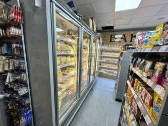 OFF LICENSE IS FOR SALE IN PRIME LOCATION OF HARRINGAY, HUGE POTENTIAL TO INCREASE SALES. Photo 8