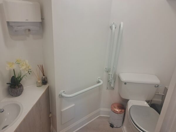Popular & Growing Beauty Spa For Sale Photo 8