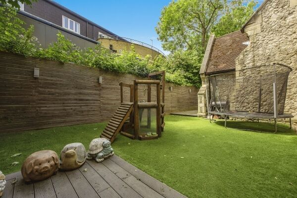 Children's Day Nursery - Snodland, Kent Photo 8