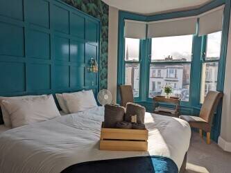 MERSEYSIDE – 10 BEDROOM GUEST HOUSE IN POPULAR SEASIDE TOWN Photo 8