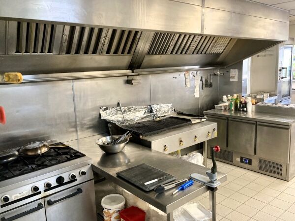 FISH & CHIP/FAST FOOD TAKEAWAY Photo 8
