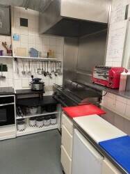 Traditional Family Cafe Business For Sale in Vibrant Surrey Market Town - Chertsey Photo 8