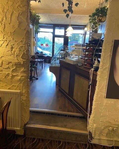 STRONG SALES, LICENSED COFFEE SHOP/RESTAURANT, SOUTH WALES Photo 8