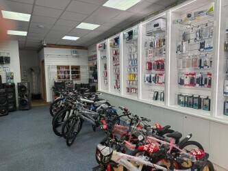Retail Lease Property for sale Class E Newly Refurbished Photo 8