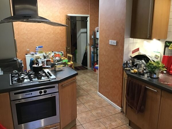 Convenience Store with 4 Bed Home, Newport Photo 8