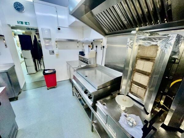 Leasehold Fish & Chip Shop Takeaway Located In St Austell Photo 8