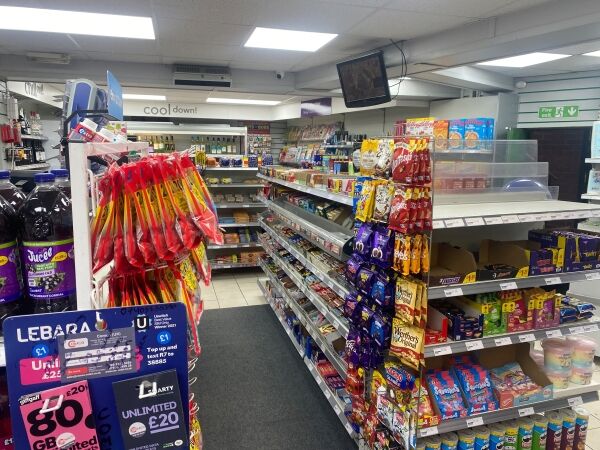Newsagents and off licence in Chorley Photo 8