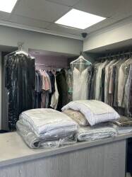 Dry Cleaning receivers and laundry services. High turnover, beautiful location Photo 8