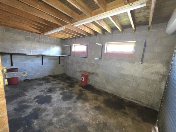 Auction Lot: Former Trade Counter - Cheddar, Somerset For Sale in Cheddar Photo 8
