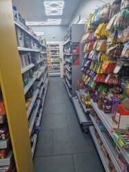 Well-established Convenience store Manchester, Newton heath Photo 9