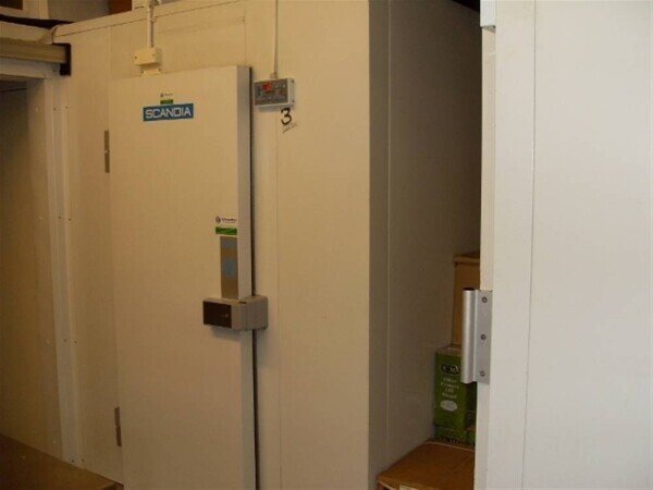 WHOLESALE BUTCHERS & CATERING SUPPLIES IN SOUTH WEST LONDON Photo 9