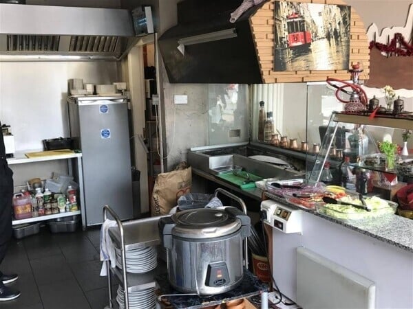 FULLY LICENSED TURKISH RESTAURANT/ TAKEAWAY & DELIVERIES FOR SALE IN NUNEATON TOWN CENTRE Photo 9