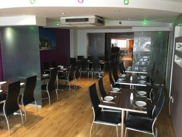 Indian Restaurant with a Popular Takeaway Service Photo 9