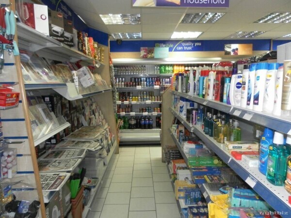 Convenience Store & Pizza Takeaway Located In Water Orton Photo 8