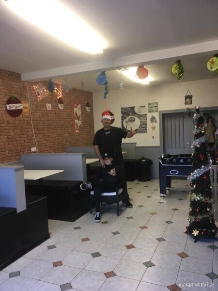Sandwich coffee bar  has seating area  good trade from contractors  and two schools Photo 9