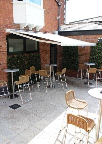 BROMSGROVE, WEST MIDLANDS - SUCCESSFUL INDEPENDENT RESTAURANT AND WINE BAR Photo 9