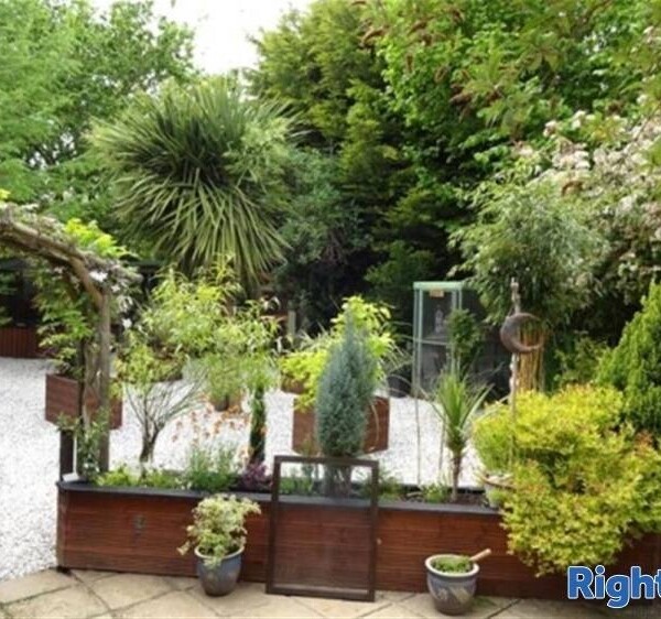 Under Offer: Cattery - Northamptonshire Photo 9