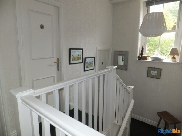 Established Cafe w/Accommodation in beautiful Derbyshire Peak District village Photo 9