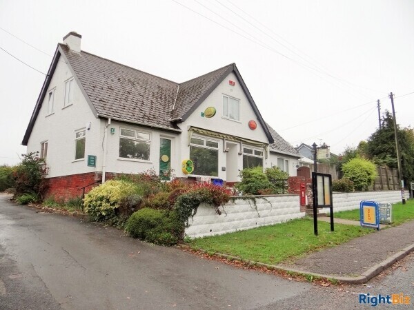 Village Stores and Post Office Photo 9