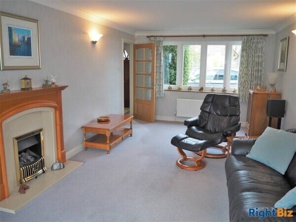 Kennels, Cattery & Equestrian businesses For Sale in Wantage Photo 9