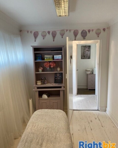 HIGHLY REGARDED HAIR AND BEAUTY SALON BASED IN WAKEFIELD Photo 9