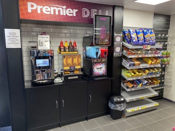 Convenience Store & Off Licence in North Shields with new High Spec Re-fit Photo 9