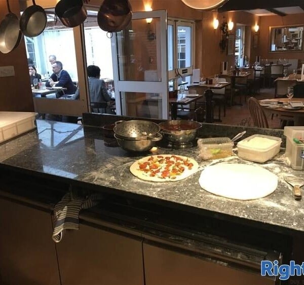 LEASEHOLD LICENSED ITALIAN FINE DINING RESTAURANT & HOTEL IN AFFLUENT BERKSHIRE VILLAGE Photo 9