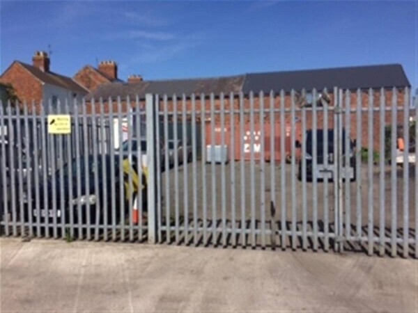 THRIVING MOT TESTING & REPAIRS CENTRE IN BISHOP AUCKLAND Photo 9