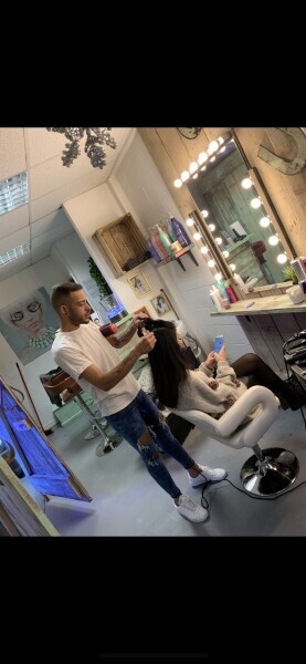 Sunbeds beauty and hair boutique in Essex Photo 9