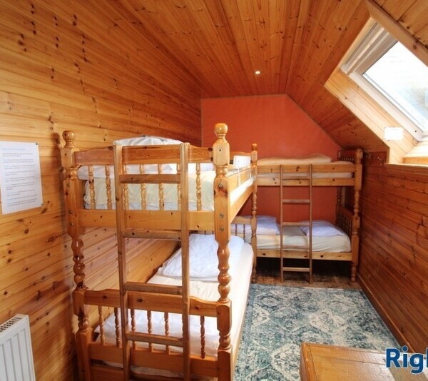 Excellent Hostel Business in a Stunning Location near Spean Bridge Photo 9